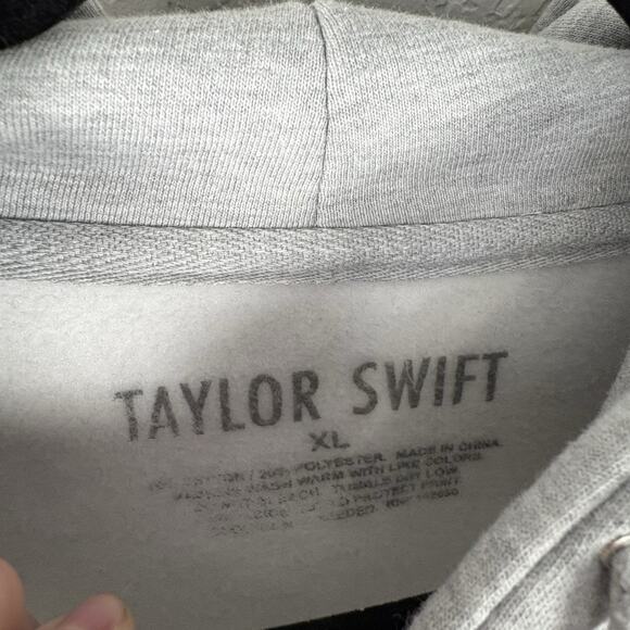 Taylor Swift All Too Well Gray Long Sleeve Graphic Hoodie Size XL Cropped - Picture 5 of 5